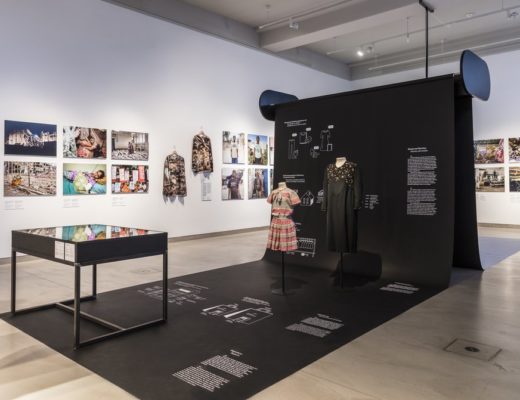Fast Fashion. The Dark Sides of Fashion, exhibition view © Staatliche Museen zu Berlin, Museum Europäischer Kulturen / David von Becker